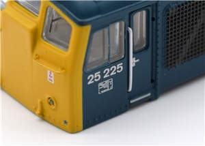 Class 25 Loco Body - 25225 BR Blue 371-087A