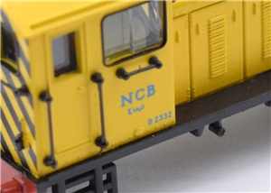 Class 04 Body - D2332 Lloyd NCB Yellow 371-054