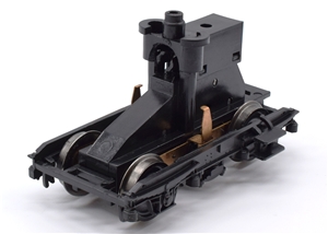 32-900 Class 108 Power bogie - black with steps