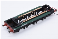 Class 08 Underframe Blk/GreenFootplate RedBufferBeam BlkBuffers 32-121